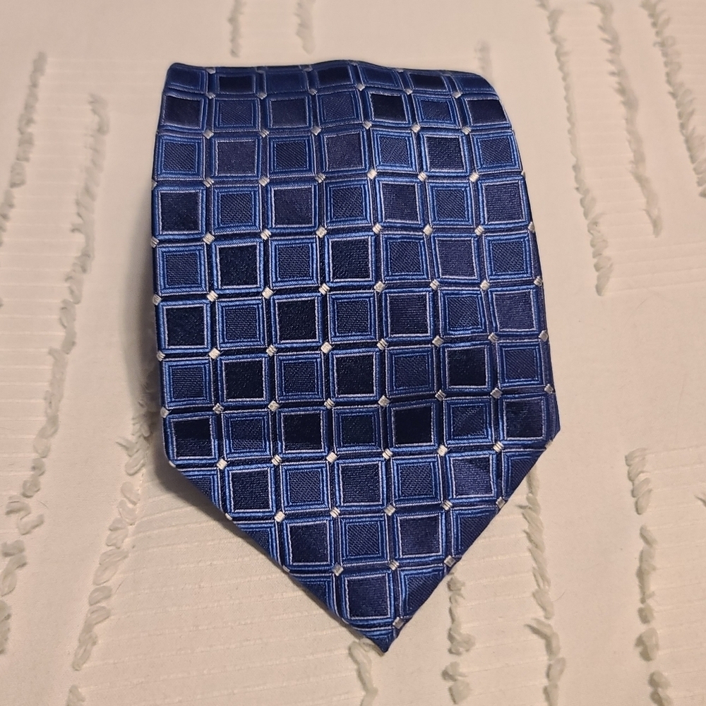 Sean John 100% Silk Blue Square Design Neck Tie
